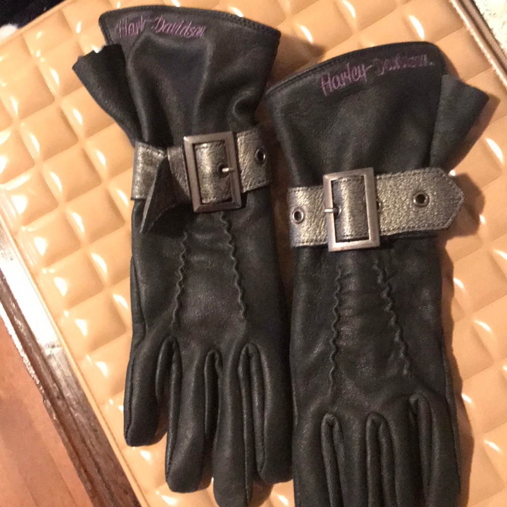 NWOT ladies Harley Davidson gloves